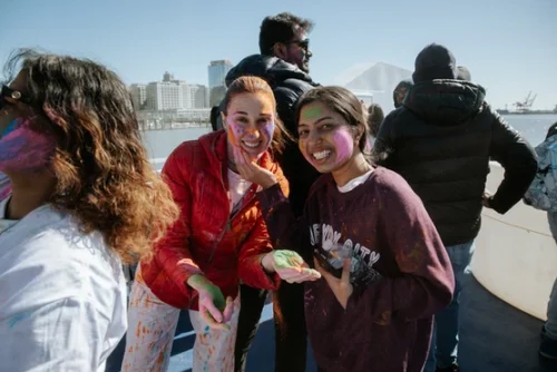 9a0ddf 304666286487451abd5de8397f587889mv2